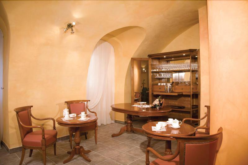 Hotel Palazzo Marzano Бриатико Екстериор снимка