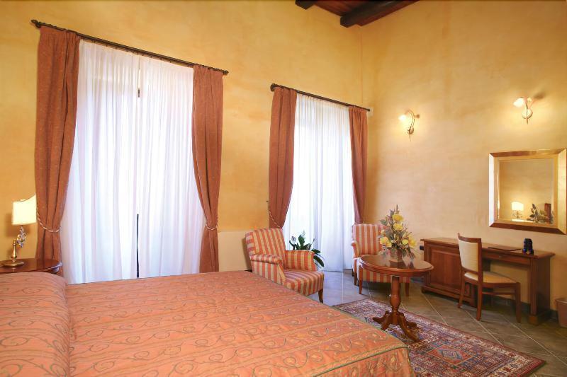 Hotel Palazzo Marzano Бриатико Екстериор снимка