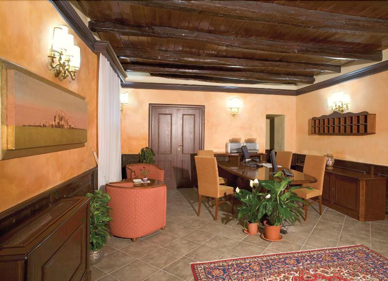 Hotel Palazzo Marzano Бриатико Екстериор снимка