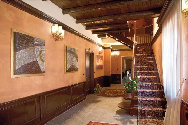 Hotel Palazzo Marzano Бриатико Екстериор снимка